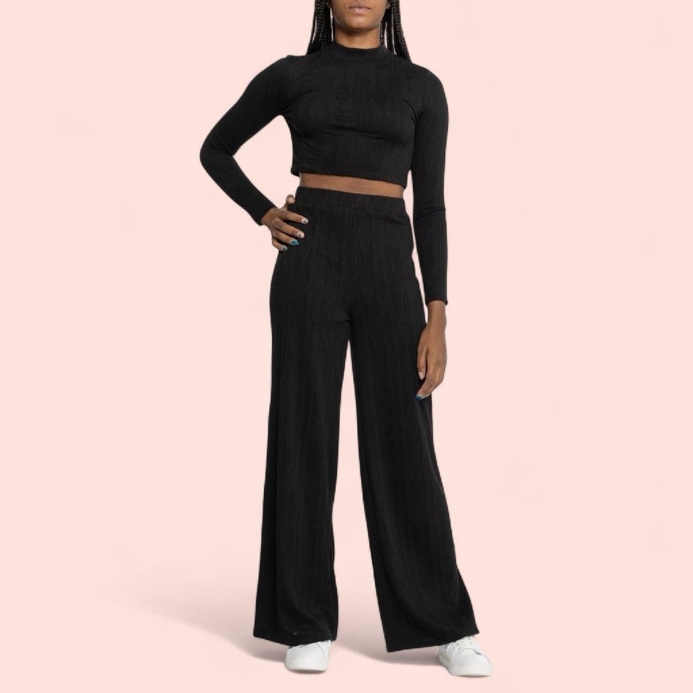 Hunter & Brown 2 Piece Black Sweater Cropped Pantsuit Size Medium Large